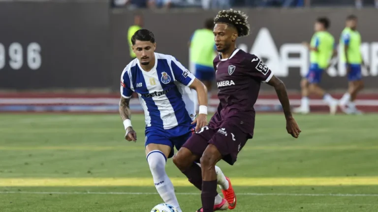 FC Porto enforces fan ban against Académico de Viseu